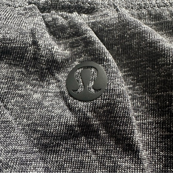 Lululemon Boulevard Bliss Skirt Size 8
Black / White - Picture 11 of 11